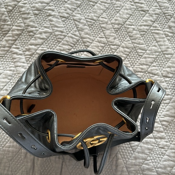 Gucci GG Marmot Black Bucket Bag - Picture 6 of 6